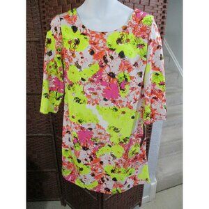 NWT Daisy Fuentes Floral Pattern Dress Size Medium Flowers Summer Multi Color